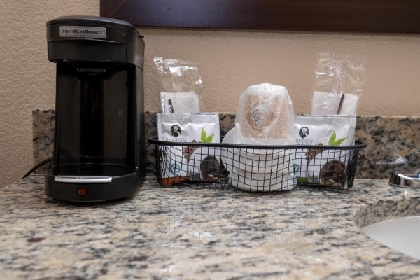 Red Roof Inn Knoxville North - Merchants Drive image 10