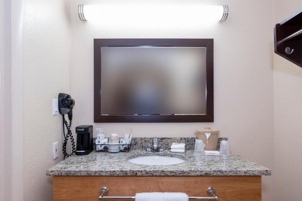 Red Roof Inn Knoxville North - Merchants Drive image 12