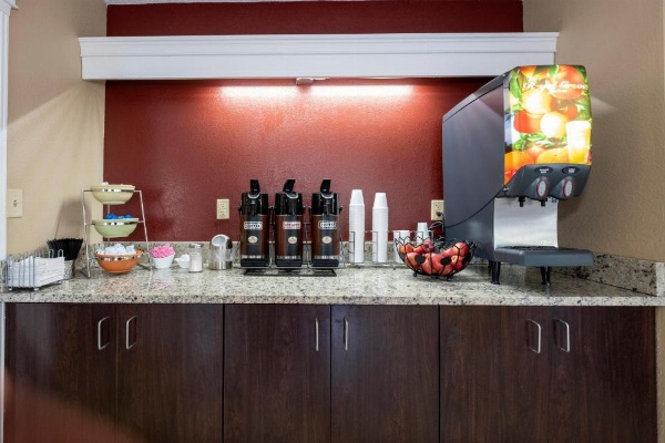 Red Roof Inn Knoxville North - Merchants Drive image 24